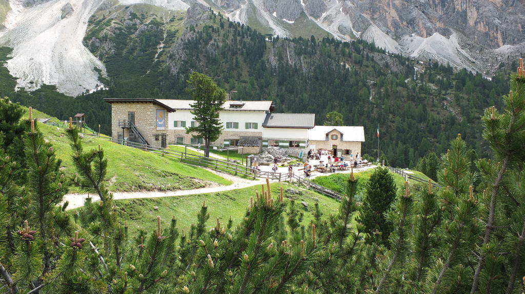 Garni Le Chalet Santa Cristina Val Gardena Luaran gambar