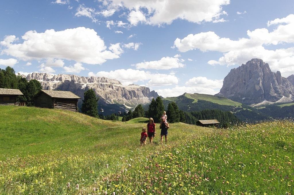 Garni Le Chalet Santa Cristina Val Gardena Luaran gambar